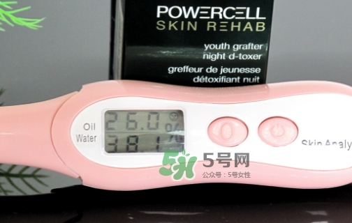 綠寶瓶和小棕瓶哪個(gè)好？綠寶瓶和小棕瓶對比