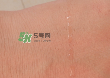 小黑瓶和神仙水哪個好？小黑瓶和神仙水哪個先用順序