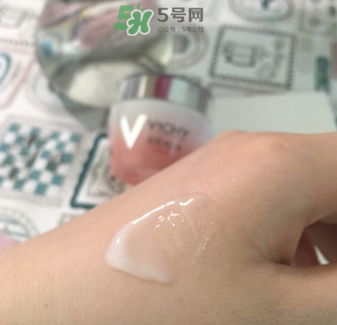 薇姿水光煥白乳霜怎么樣？薇姿水光煥白乳霜好用嗎？