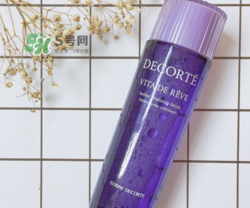 黛珂紫蘇水和sk2神仙水哪個好？紫蘇水可以和神仙水一起用嗎