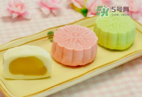冰皮月餅為什么皮硬？冰皮月餅不變硬配方
