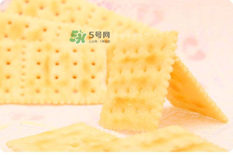 孕婦能吃蘇打餅干嗎？孕婦吃蘇打餅干好嗎？