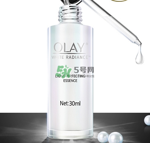 olay小白瓶和樂敦cc美容液哪個好？olay小白瓶和樂敦cc順序