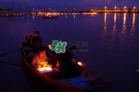 ä¸ƒæœˆåäº”æ˜¯å¹¾æœˆå¹¾è™Ÿï¼Ÿä¸ƒæœˆåäº”å‡ºç”Ÿçš„äººå¥½å—Ž