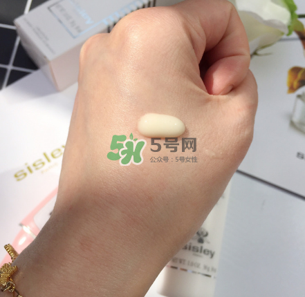 希思黎美白精華好用嗎？希思黎美白精華怎么樣？