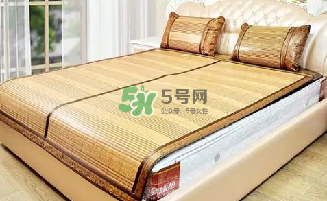 孕婦睡涼席可以嗎？孕婦睡涼席對胎兒有影響嗎？