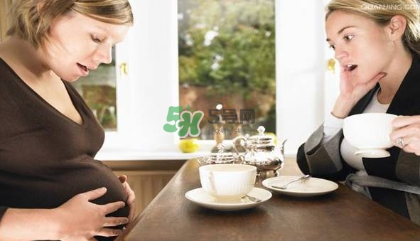 孕婦肚子硬邦邦的怎么回事？孕婦肚子硬生男生女？