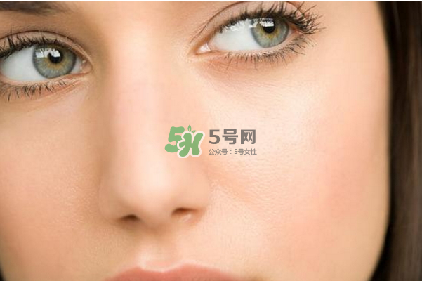 眼霜會(huì)導(dǎo)致脂肪粒嗎？怎么選擇適合自己的眼霜？