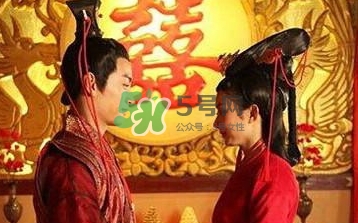 古代鬧洞房都是怎么鬧的？鬧洞房的習(xí)俗是怎么來(lái)的？