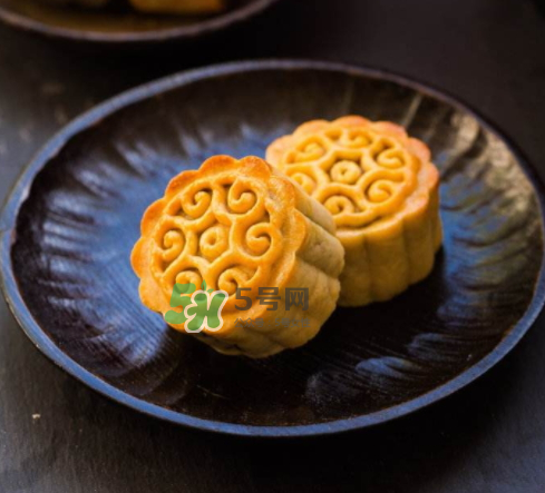 月餅轉(zhuǎn)化糖漿可以用蜂蜜代替嗎？月餅轉(zhuǎn)化糖漿可以用什么代替？