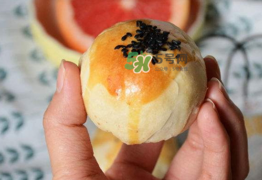 蛋黃酥為什么會破皮？蛋黃酥破皮的原因