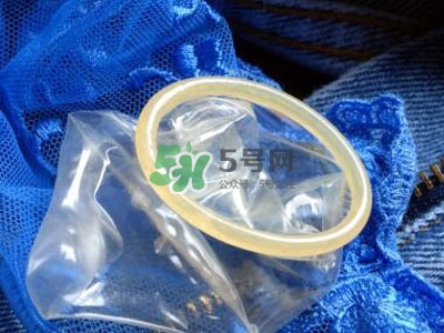 婚外戀男人動情的表現 為什么出軌的人越來越多