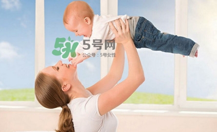 破腹產多久可以喂養母乳？破腹產惡露多久后干凈算正常