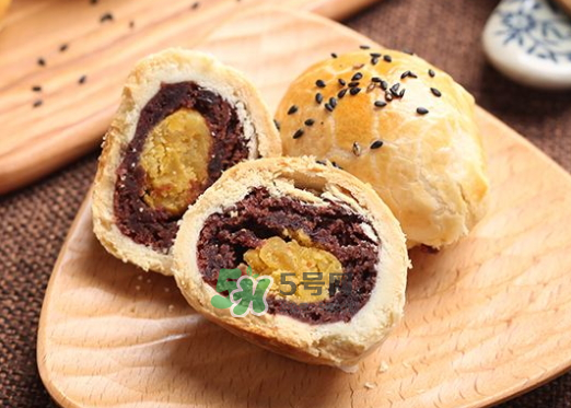 蛋黃酥為什么會爆開？蛋黃酥爆餡是什么原因？