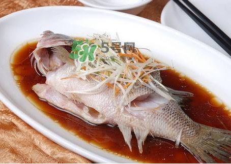 黑魚可以清蒸嗎？黑魚蒸多久？