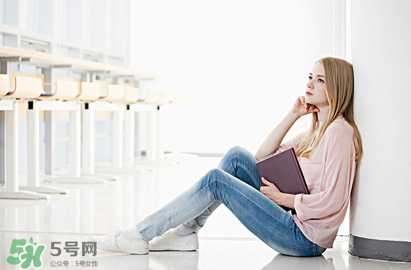 低血糖跟胖瘦有關(guān)系嗎？低血糖跟血壓有關(guān)系嗎？