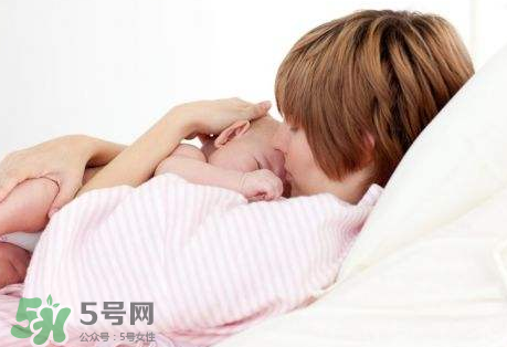 哺乳期來例假奶水會變少嗎？哺乳期來月經奶水減少怎么辦？