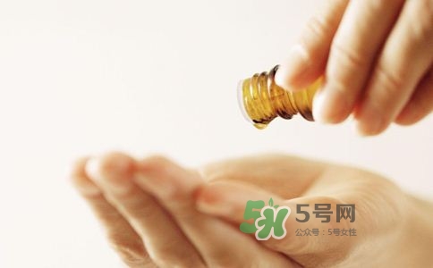 使用潤(rùn)滑劑會(huì)降低性欲嗎？用口水做潤(rùn)滑劑好嗎？