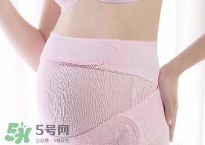 妊娠紋什么時候變白？妊娠紋產品什么時候用？