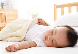 怎么樣培養(yǎng)寶寶自己入睡？怎么樣培養(yǎng)寶寶整夜睡覺？