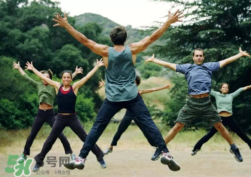 波比跳一天做多少個？波比跳每天多少個合適？