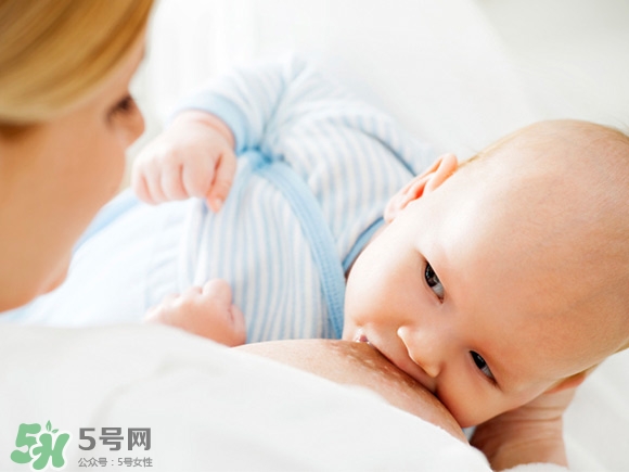 寶寶經常換奶粉好嗎？經常換奶粉對寶寶有什么影響？