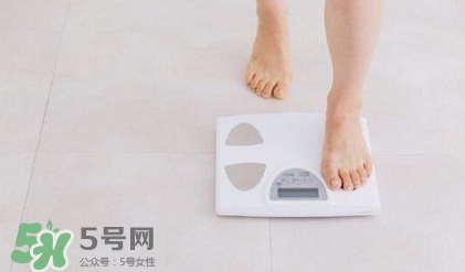 妊娠紋什么時候變白？妊娠紋產品什么時候用？