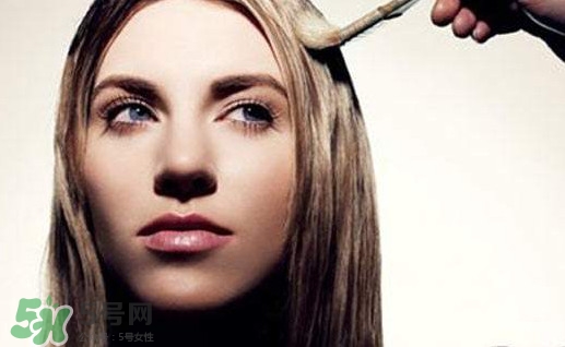 染發多久一次比較好？燙頭發多久一次比較好