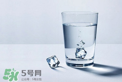 國家飲用水標(biāo)準(zhǔn)是什么？飲用水和礦泉水的區(qū)別