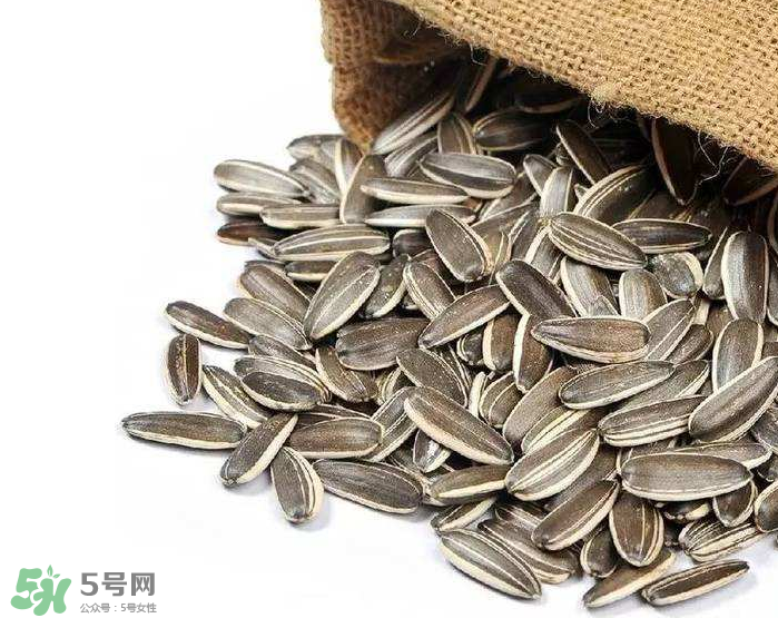 葵花籽是發物嗎？葵花籽致癌嗎？