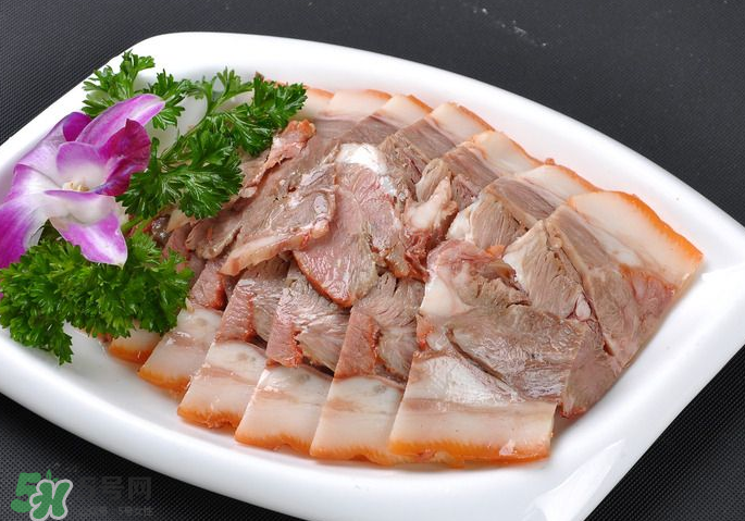 豬頭肉怎么挑選？豬頭肉怎么處理？