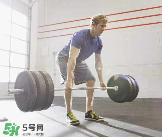 硬拉能練腰嗎？硬拉能提高性功能嗎？
