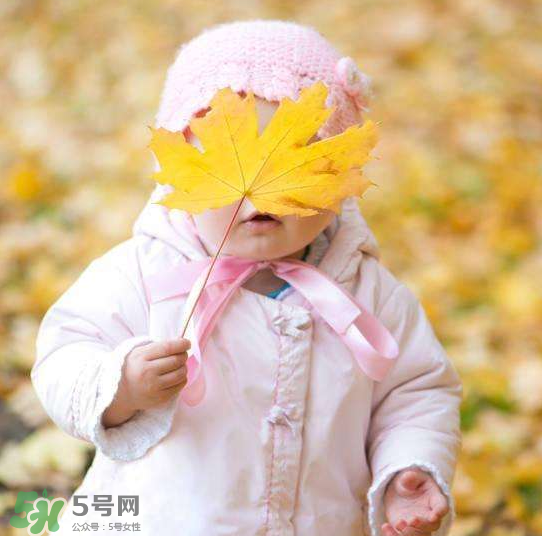 秋季寶寶怎么穿衣服？秋季寶寶穿什么？