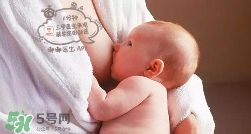 寶寶睡覺出汗多還要蓋被嗎？寶寶睡覺出汗多怎么辦？