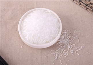 味精和雞精哪個(gè)更健康？味精和雞精哪個(gè)對(duì)身體危害大？