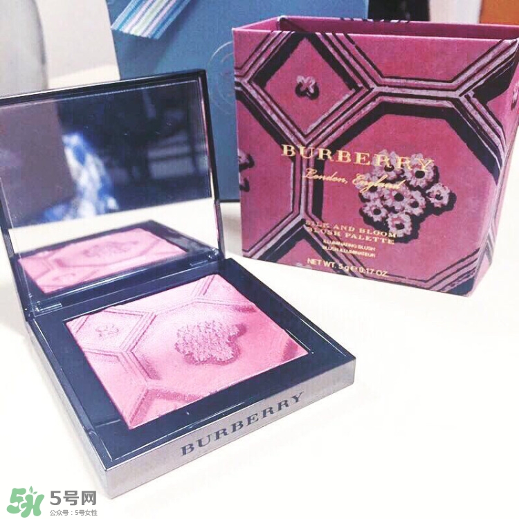 burberry初戀腮紅和花朵腮紅哪個好_有什么區別