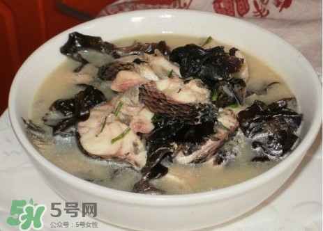 黑魚湯是發物嗎？黑魚湯可以放香菇嗎