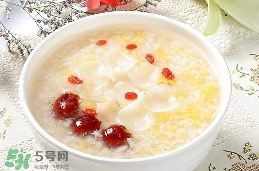 寶寶多大能吃調料？給寶寶輔食加調料的原則