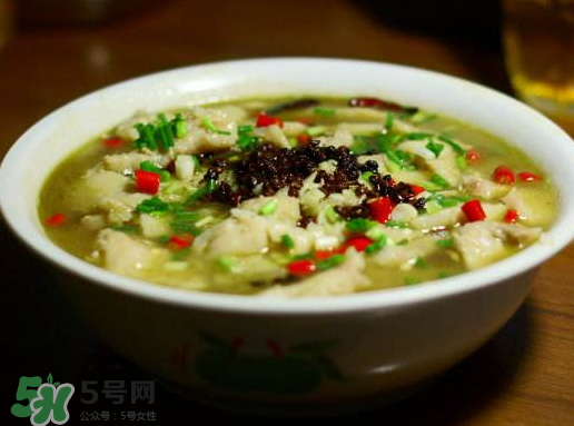 鰱魚可以做酸菜魚嗎？鰱魚怎么做酸菜魚？