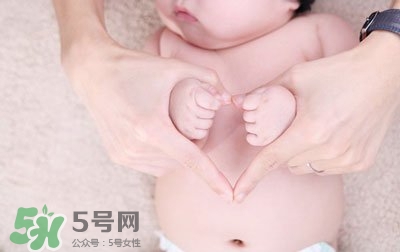 生孩子臍帶怎么剪？臍帶晚剪有什么影響？