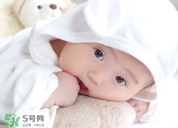 臍疝是什么？臍疝對寶寶有什么影響？