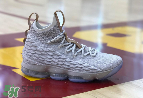nike lebron 15 ghost什么時候發(fā)售_多少錢？