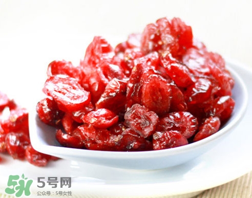 蔓越莓干熱量高嗎？蔓越莓干和新鮮蔓越莓營養價值的區別