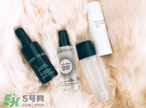 涂了防曬再上散粉會(huì)搓泥嗎？防曬噴霧和散粉的先后順序 