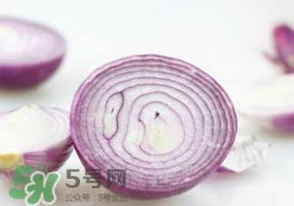 洋蔥榨汁能每天喝嗎？洋蔥汁能治什么病？
