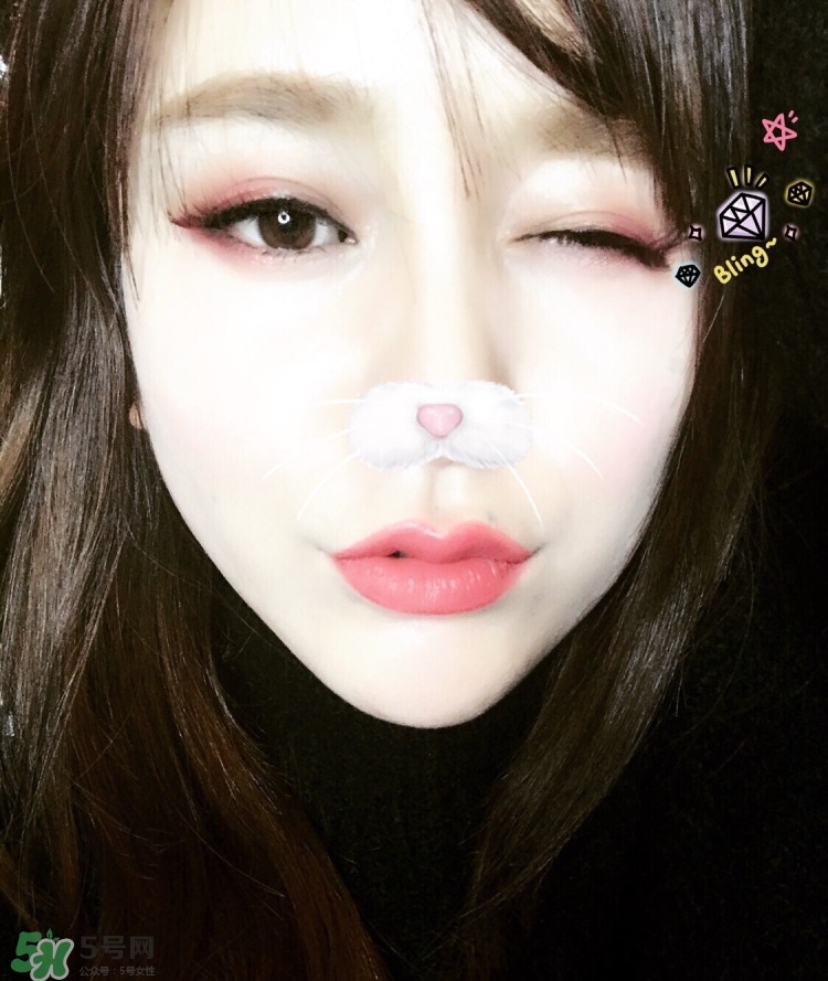 阿瑪尼唇釉500和501有什么區別_哪個好