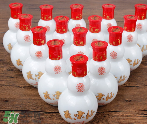 ?板栗酒能存放多久？?板栗泡酒可以放多久？