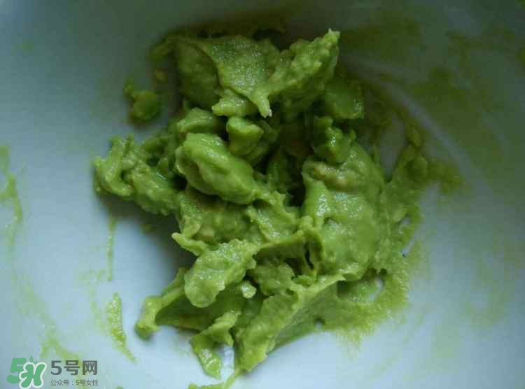 牛油果沙拉怎么做？牛油果沙拉用什么醬？
