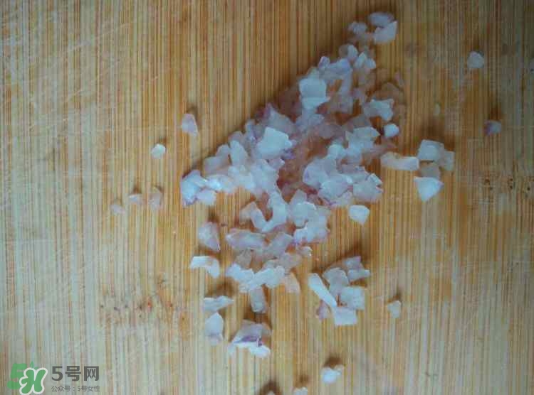 牛油果沙拉怎么做？牛油果沙拉用什么醬？