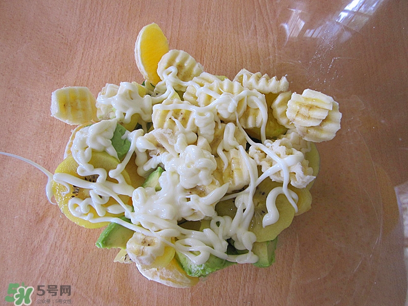 牛油果沙拉怎么做？牛油果沙拉用什么醬？